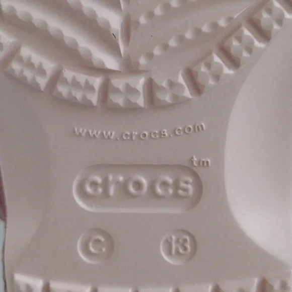 Crocs Girl's Baya Glitter Clog. C13 - Picture 11 of 15